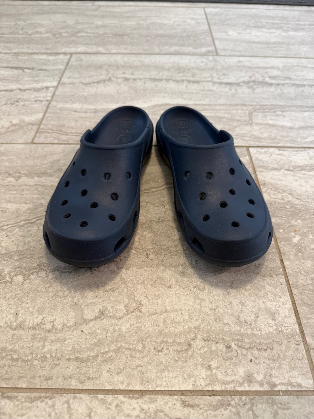 CROCS Women’s Navy Freesail Size 7